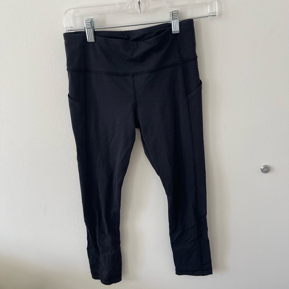 lululemon  Black Cropped Leggings with Pockets - Picture 1 of 7